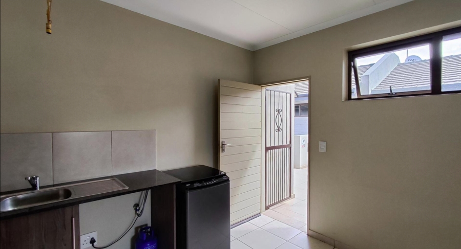 2 Bedroom Property for Sale in Benoni North Gauteng