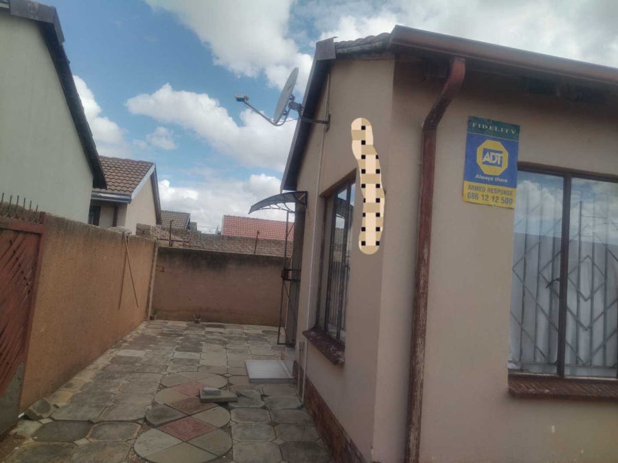 To Let 3 Bedroom Property for Rent in Soshanguve VV Gauteng