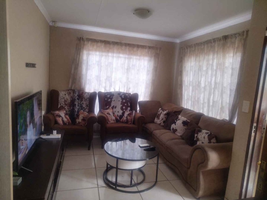 To Let 3 Bedroom Property for Rent in Soshanguve VV Gauteng