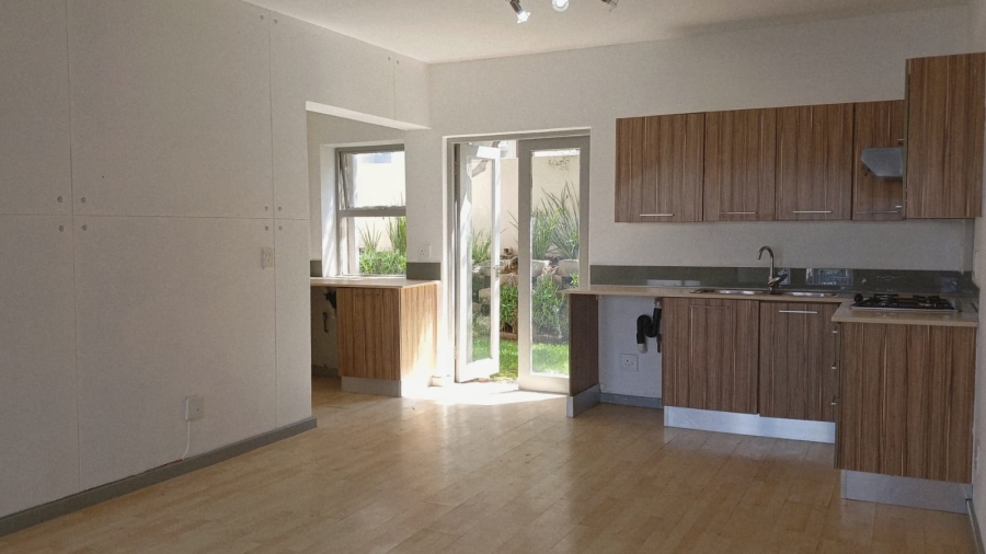 2 Bedroom Property for Sale in Beverley Gauteng