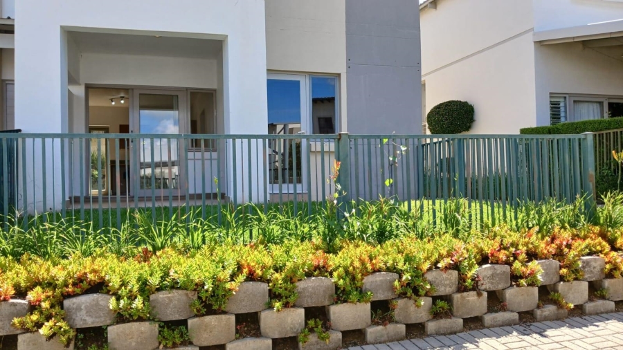 2 Bedroom Property for Sale in Beverley Gauteng