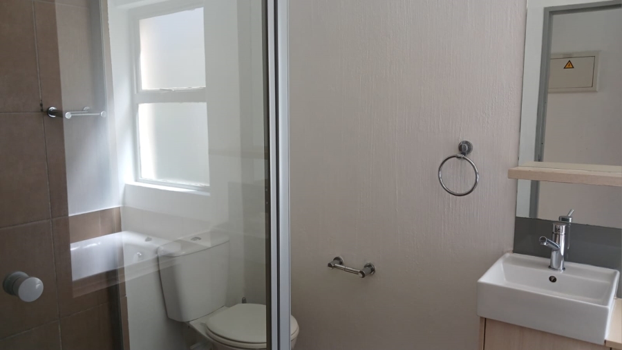 2 Bedroom Property for Sale in Beverley Gauteng