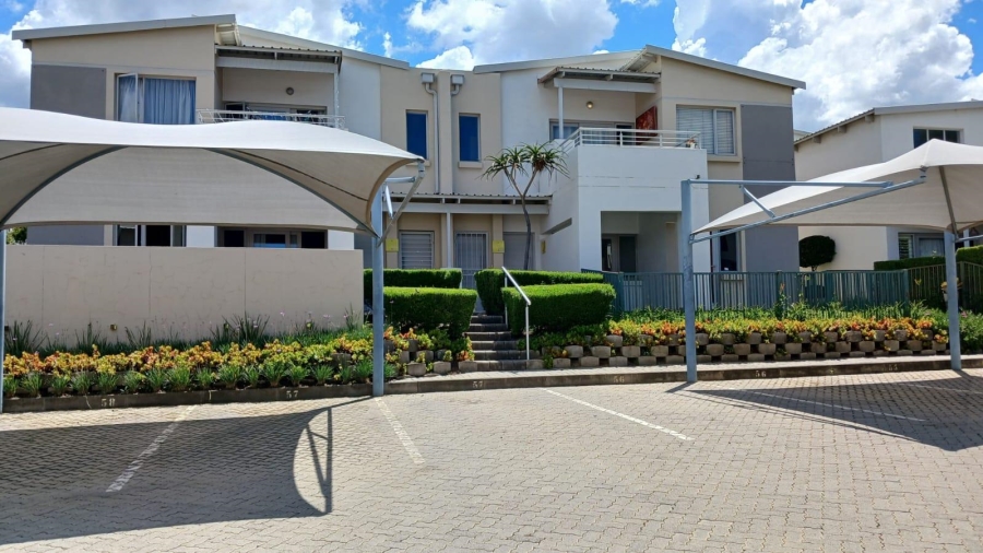 2 Bedroom Property for Sale in Beverley Gauteng