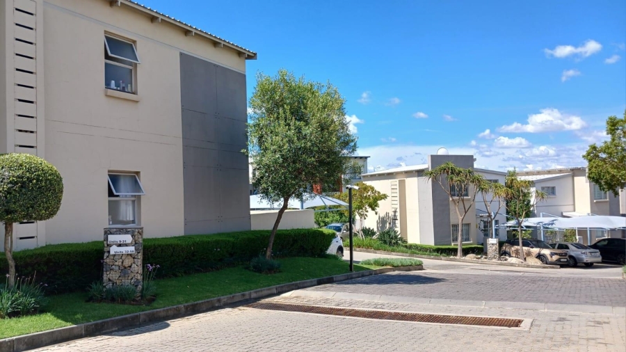 2 Bedroom Property for Sale in Beverley Gauteng