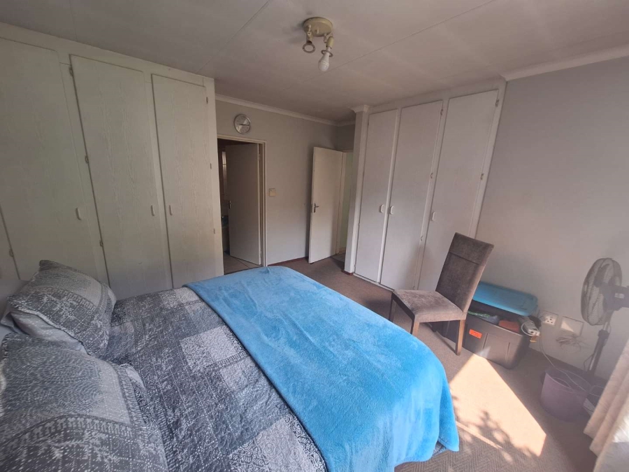 To Let 3 Bedroom Property for Rent in Roodepoort Gauteng