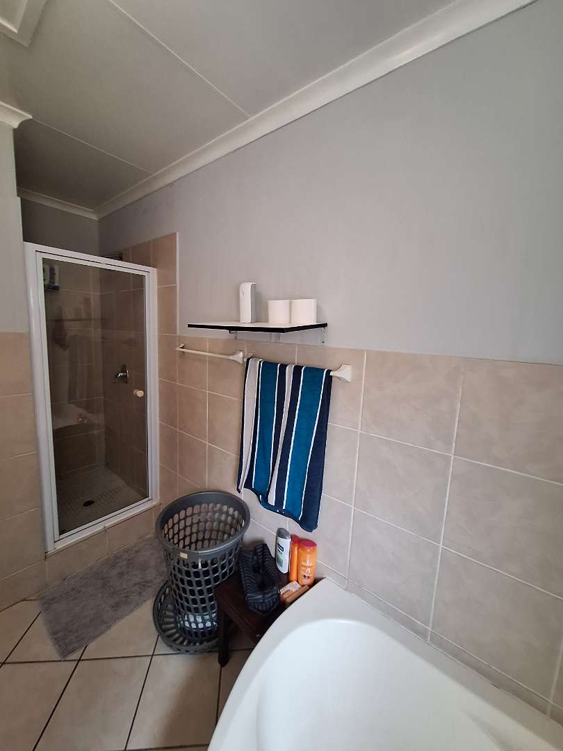 To Let 2 Bedroom Property for Rent in Northwold Gauteng