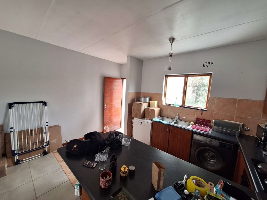 To Let 2 Bedroom Property for Rent in Northwold Gauteng