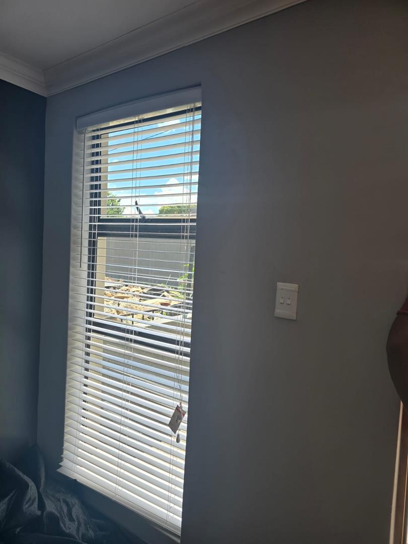 1 Bedroom Property for Sale in Mondeor Gauteng