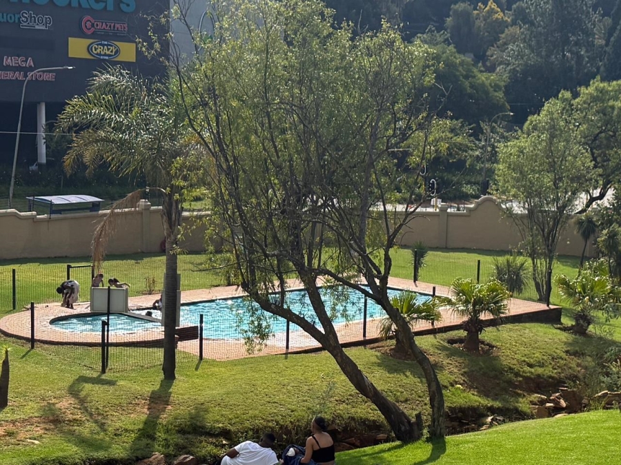 0 Bedroom Property for Sale in Helderkruin Gauteng