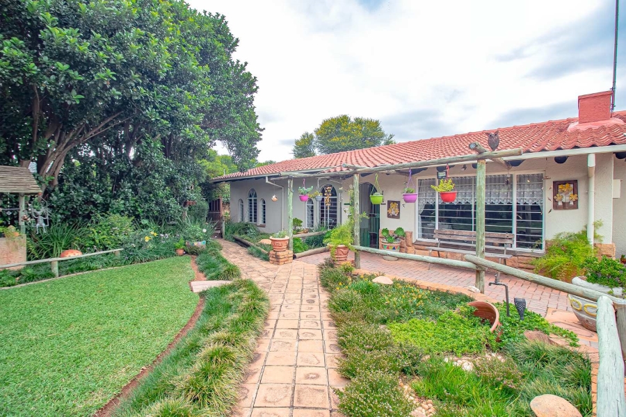 4 Bedroom Property for Sale in Doringkloof Gauteng