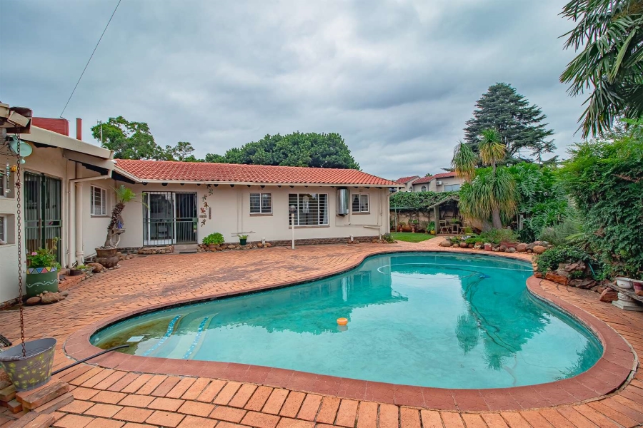 4 Bedroom Property for Sale in Doringkloof Gauteng