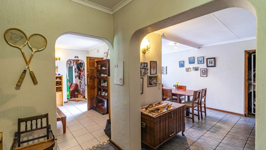 5 Bedroom Property for Sale in Brackenhurst Gauteng