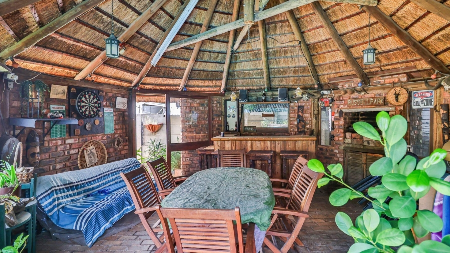 5 Bedroom Property for Sale in Brackenhurst Gauteng