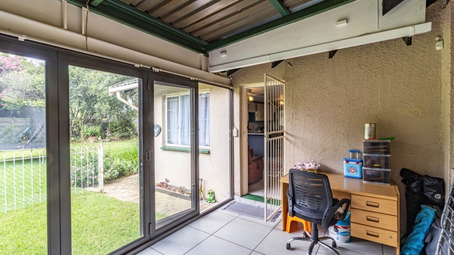 5 Bedroom Property for Sale in Brackenhurst Gauteng