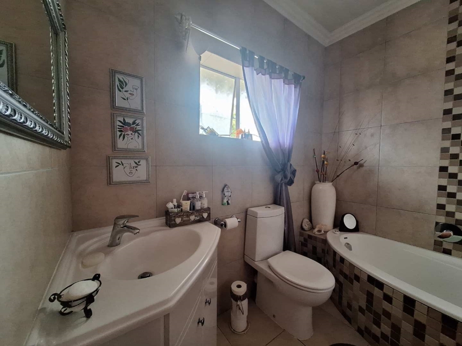 3 Bedroom Property for Sale in Solheim Gauteng