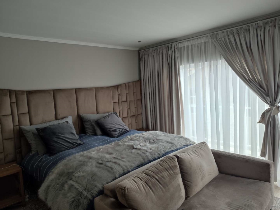 4 Bedroom Property for Sale in Rua Vista Gauteng