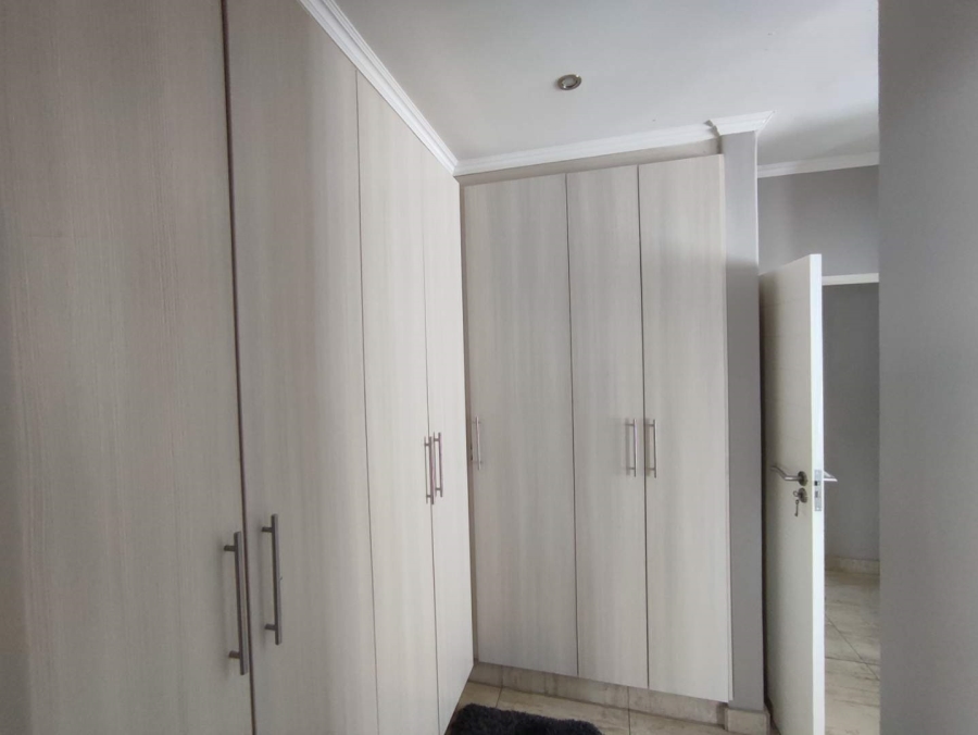 4 Bedroom Property for Sale in Rua Vista Gauteng