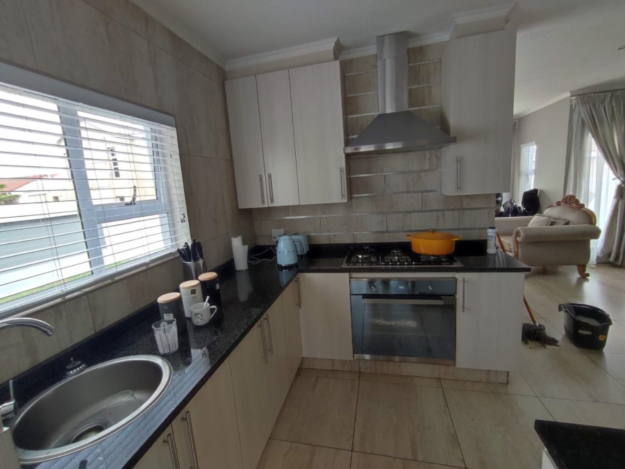 4 Bedroom Property for Sale in Rua Vista Gauteng