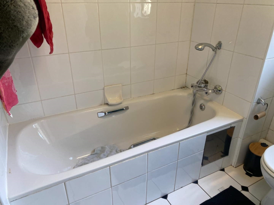 2 Bedroom Property for Sale in Morningside Hills Gauteng