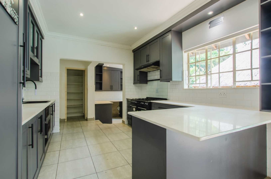 To Let 4 Bedroom Property for Rent in Rivonia Gauteng