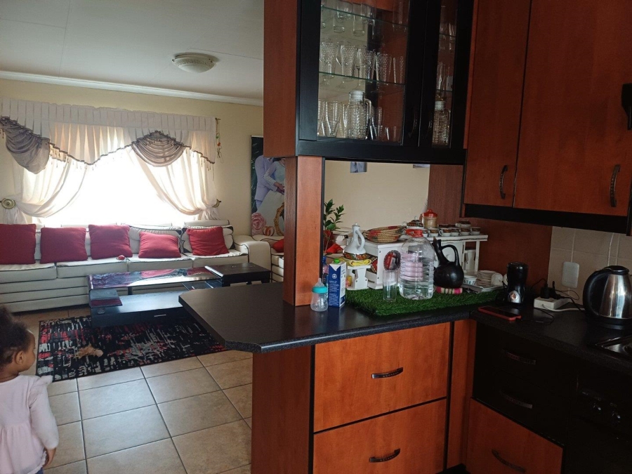 2 Bedroom Property for Sale in Birchleigh Gauteng