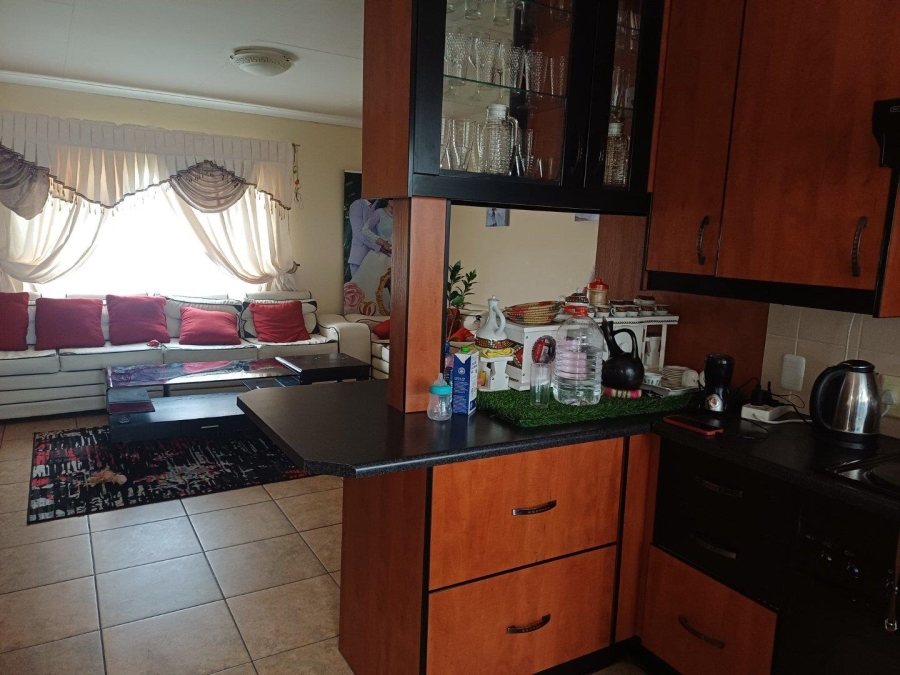 2 Bedroom Property for Sale in Birchleigh Gauteng