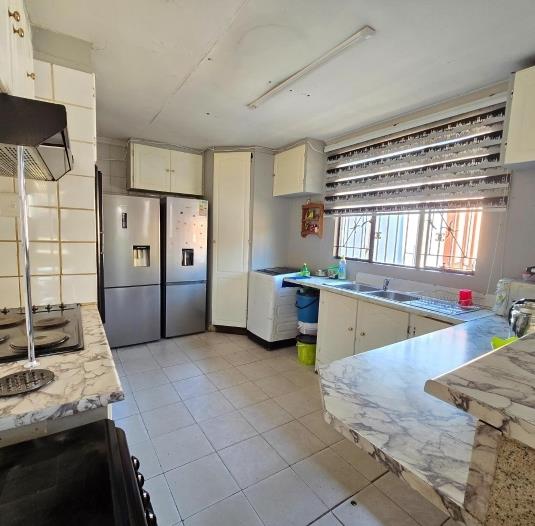 2 Bedroom Property for Sale in Turffontein Gauteng