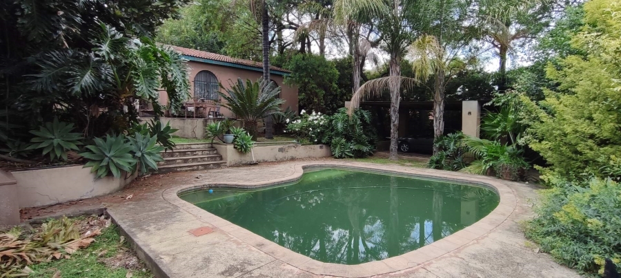 7 Bedroom Property for Sale in Waterkloof Ridge Gauteng