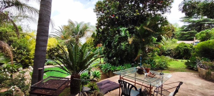 7 Bedroom Property for Sale in Waterkloof Ridge Gauteng