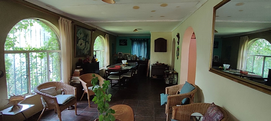 7 Bedroom Property for Sale in Waterkloof Ridge Gauteng