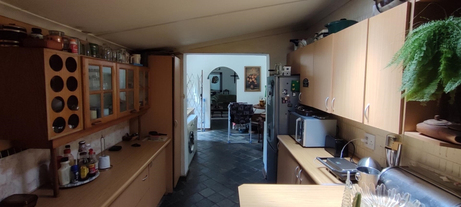 7 Bedroom Property for Sale in Waterkloof Ridge Gauteng