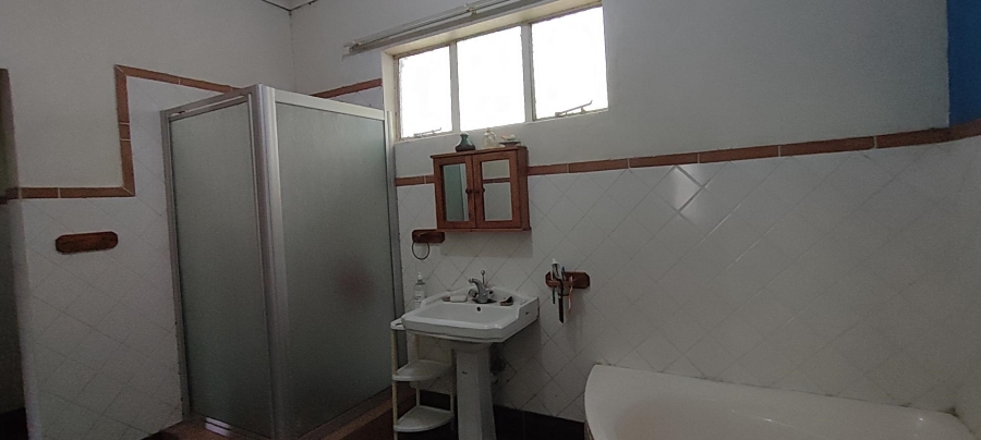 7 Bedroom Property for Sale in Waterkloof Ridge Gauteng