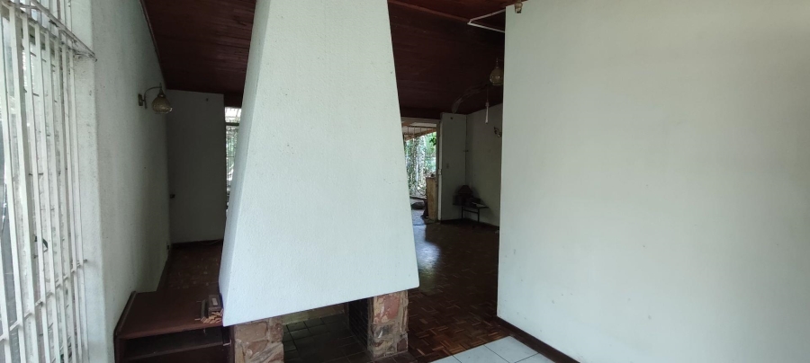 7 Bedroom Property for Sale in Waterkloof Ridge Gauteng