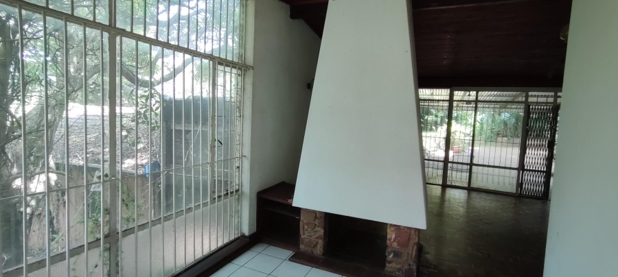 7 Bedroom Property for Sale in Waterkloof Ridge Gauteng