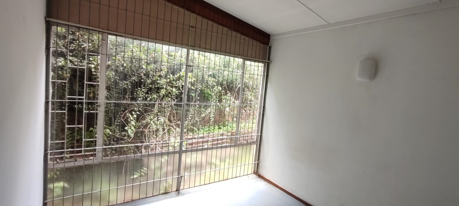 7 Bedroom Property for Sale in Waterkloof Ridge Gauteng