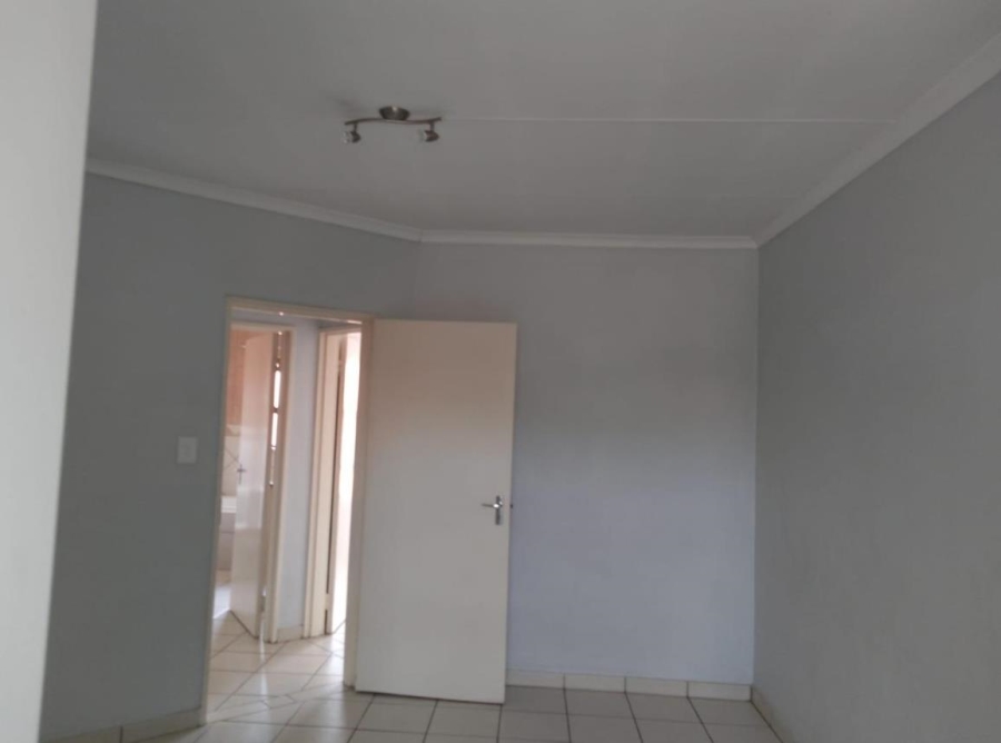 2 Bedroom Property for Sale in Florentia Gauteng