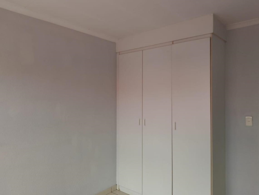 2 Bedroom Property for Sale in Florentia Gauteng