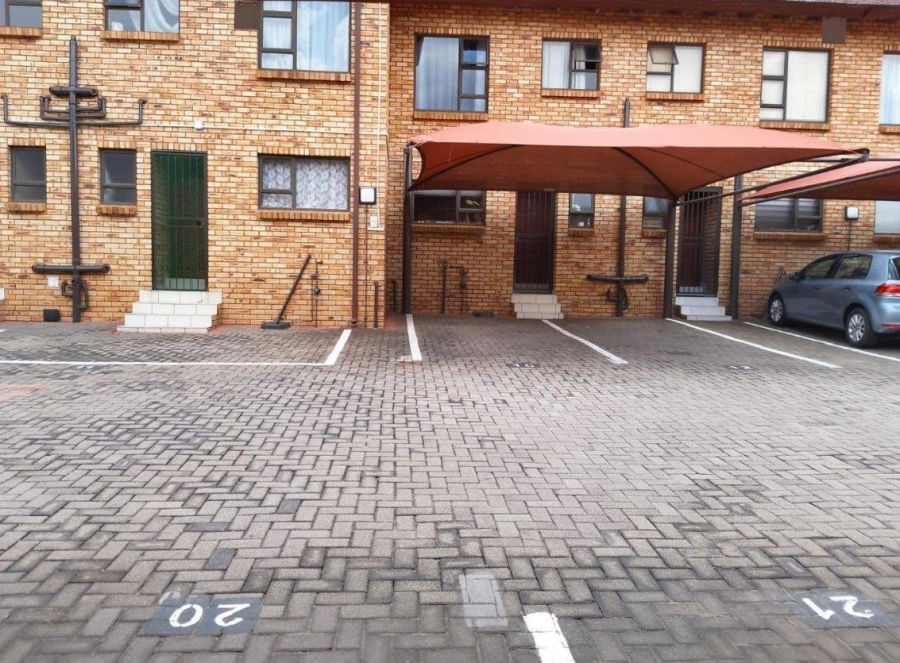 2 Bedroom Property for Sale in Florentia Gauteng