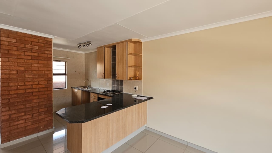 2 Bedroom Property for Sale in Florentia Gauteng