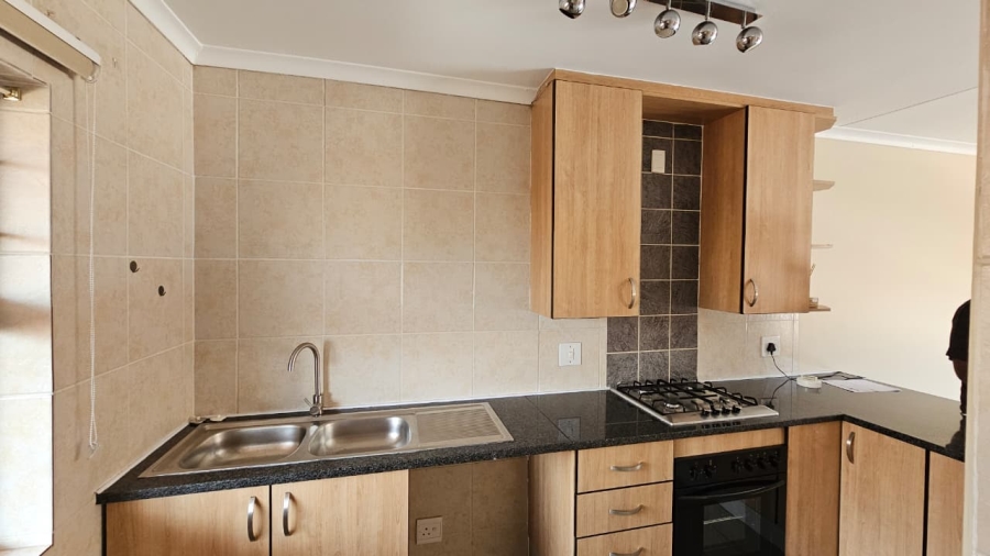 2 Bedroom Property for Sale in Florentia Gauteng