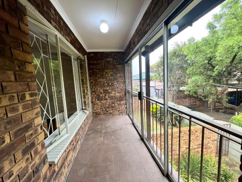 2 Bedroom Property for Sale in New Redruth Gauteng