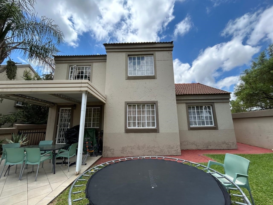 3 Bedroom Property for Sale in Equestria Gauteng