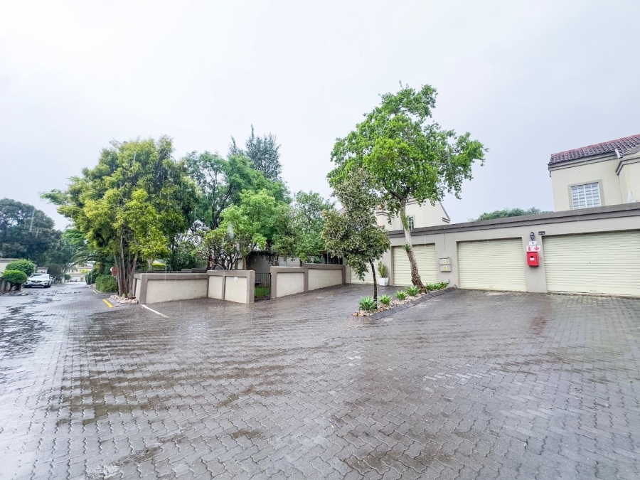 3 Bedroom Property for Sale in Equestria Gauteng