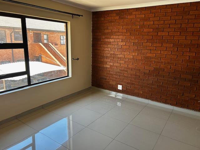 To Let 2 Bedroom Property for Rent in Florentia Gauteng