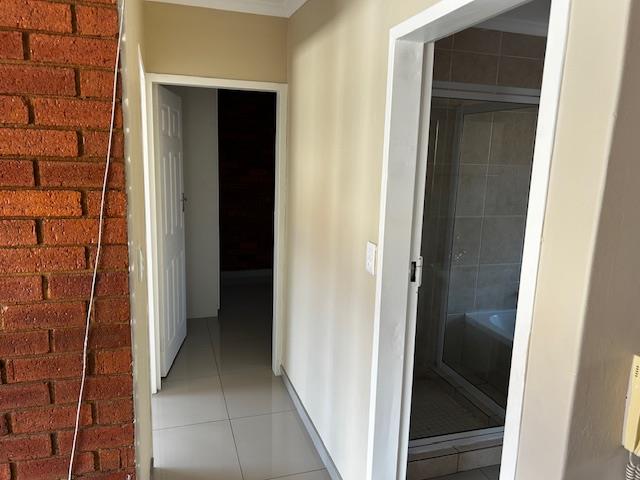 To Let 2 Bedroom Property for Rent in Florentia Gauteng