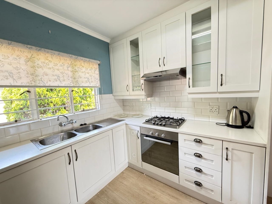 To Let 3 Bedroom Property for Rent in Rangeview Gauteng