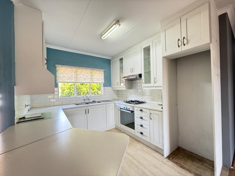 To Let 3 Bedroom Property for Rent in Rangeview Gauteng