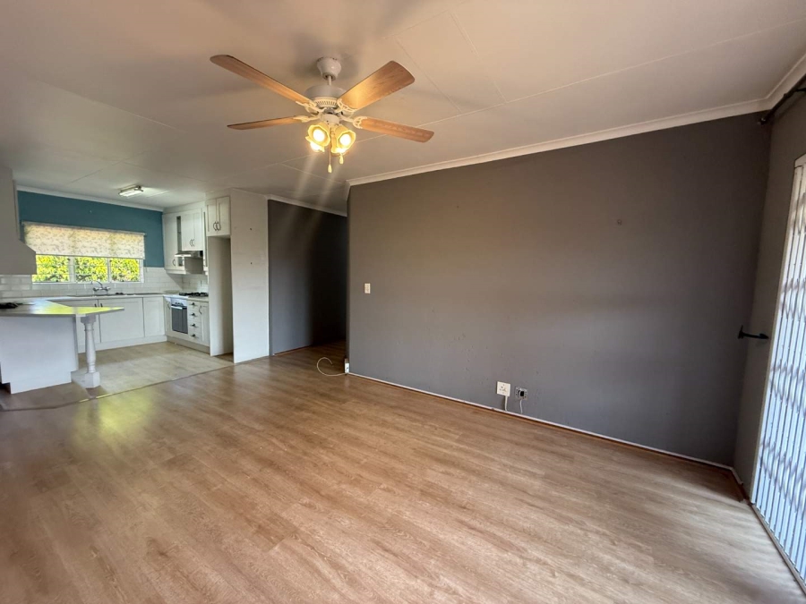 To Let 3 Bedroom Property for Rent in Rangeview Gauteng