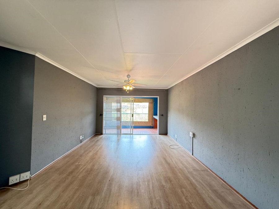 To Let 3 Bedroom Property for Rent in Rangeview Gauteng