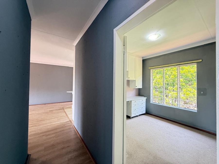 To Let 3 Bedroom Property for Rent in Rangeview Gauteng